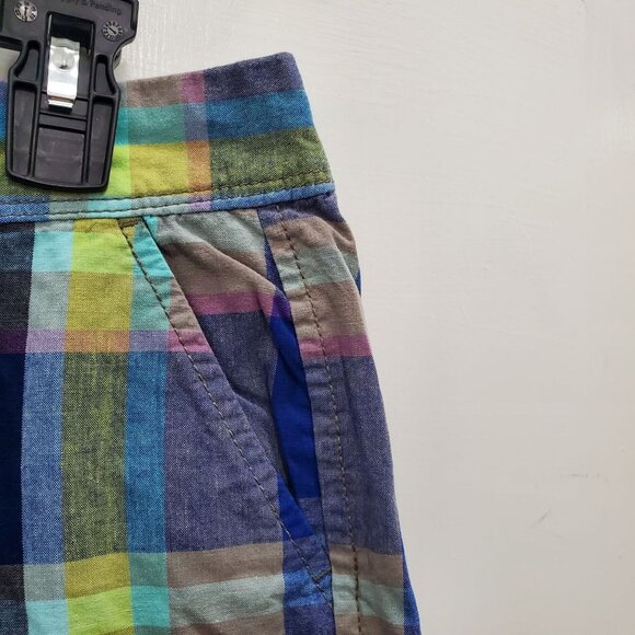 Old Navy Women's Y2K Perfect 5" Shorts Multicolor Plaid Favorite Khakis Size 6 - Picture 2 of 5